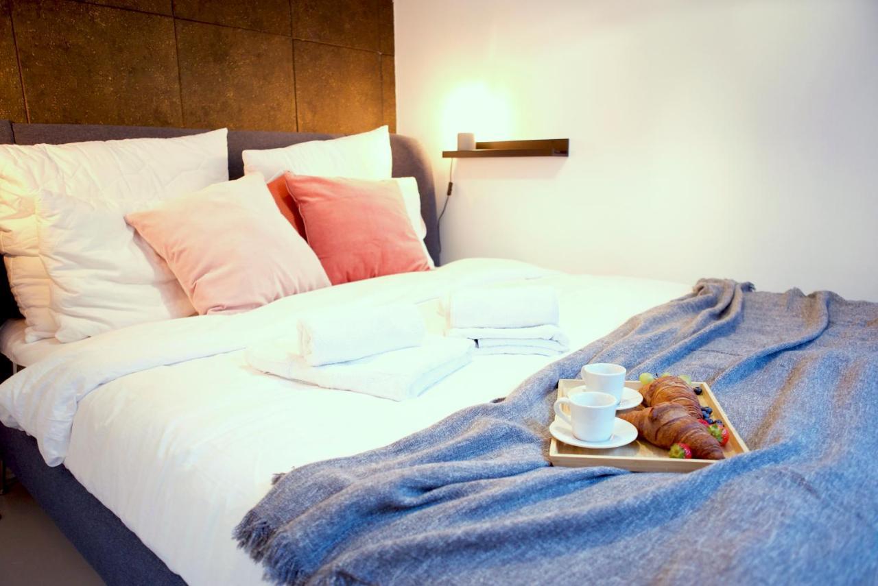 Cinema Apartment Kinowa 华沙 外观 照片